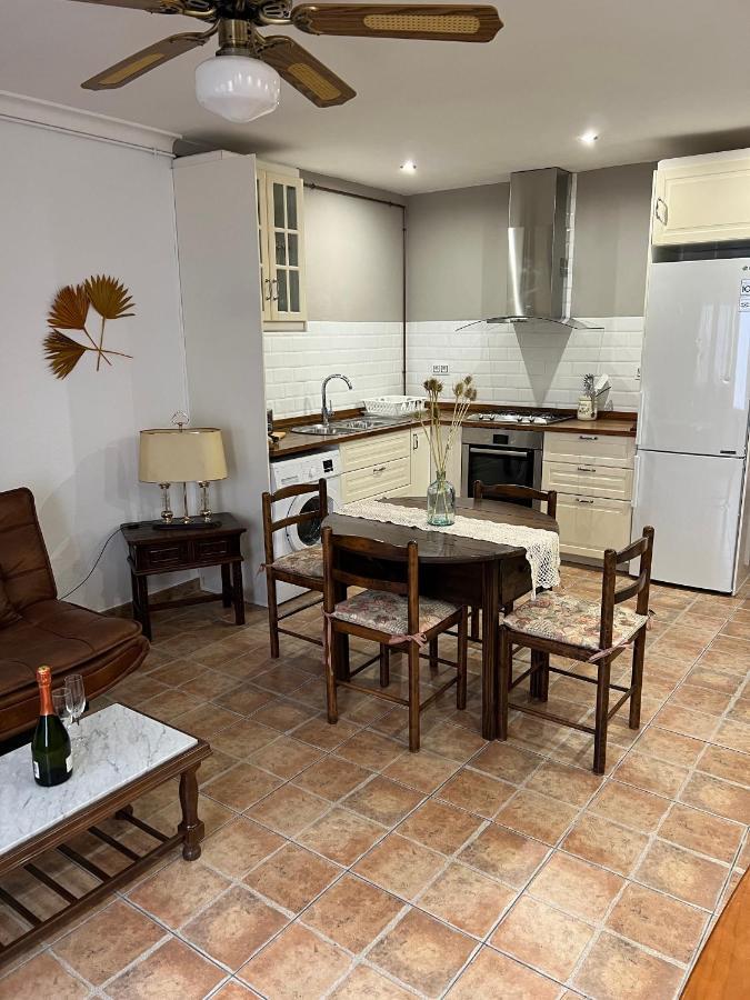Апартаменты Apartamento Masferrer Ля Эскала Экстерьер фото